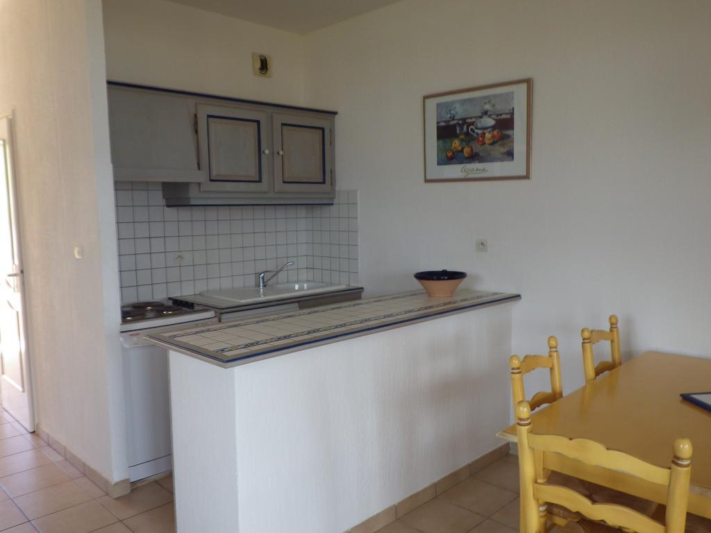 Marina Di Fiori Apartment Propriano  Room photo